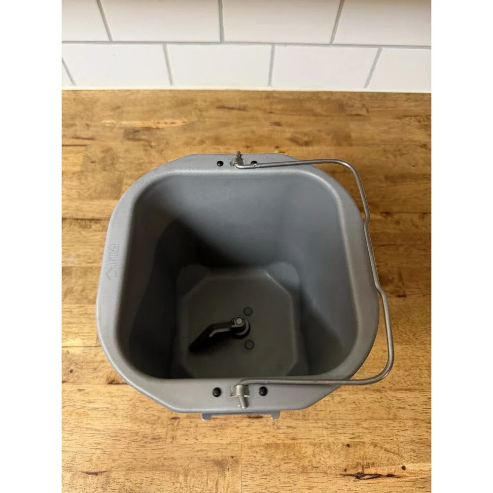 Hitachi Bread Machine Loaf Pan With Paddle HB-B101, HB-B102, HB-B201, HB-B301